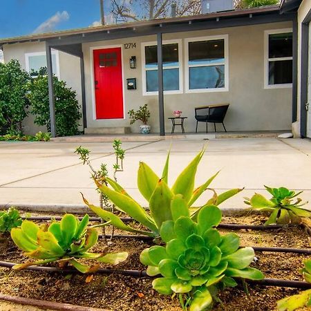 Beautiful 3 Bed 1 Bath Designer Home + Hot Tub Los Angeles Dış mekan fotoğraf