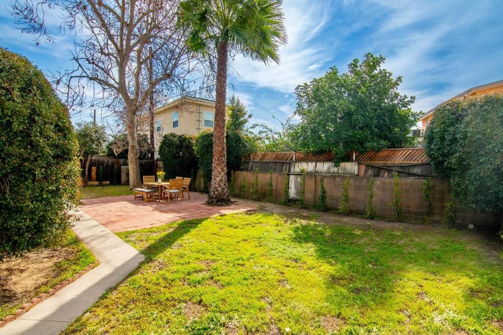 Beautiful 3 Bed 1 Bath Designer Home + Hot Tub Los Angeles Dış mekan fotoğraf