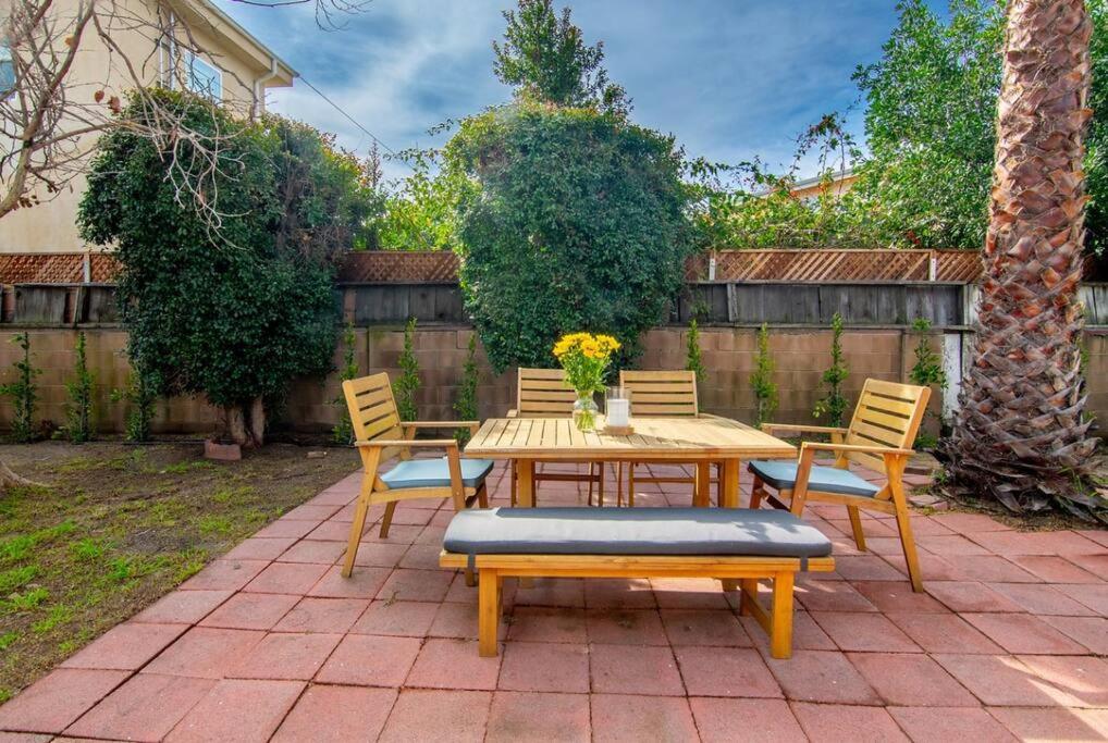 Beautiful 3 Bed 1 Bath Designer Home + Hot Tub Los Angeles Dış mekan fotoğraf