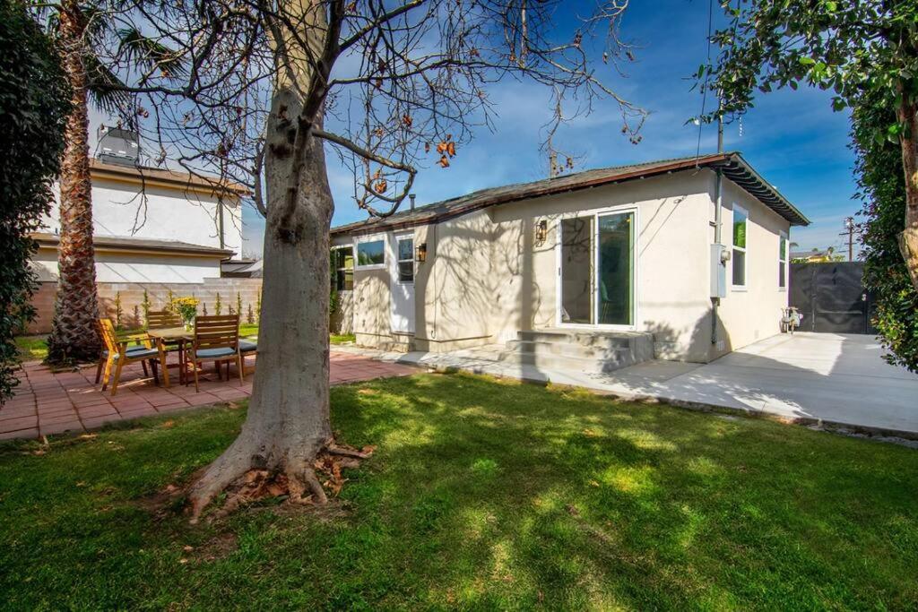 Beautiful 3 Bed 1 Bath Designer Home + Hot Tub Los Angeles Dış mekan fotoğraf
